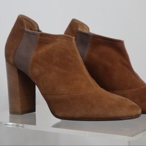 Aquatila brown suede Booties
